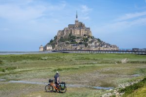 Fietsen langs de fameuze Mont Saint-Michel