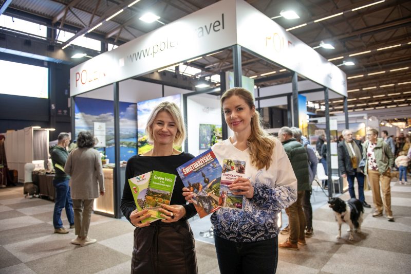Vertegenwoordigers van Polen Toerisme op de Fiets en Wandelbeurs