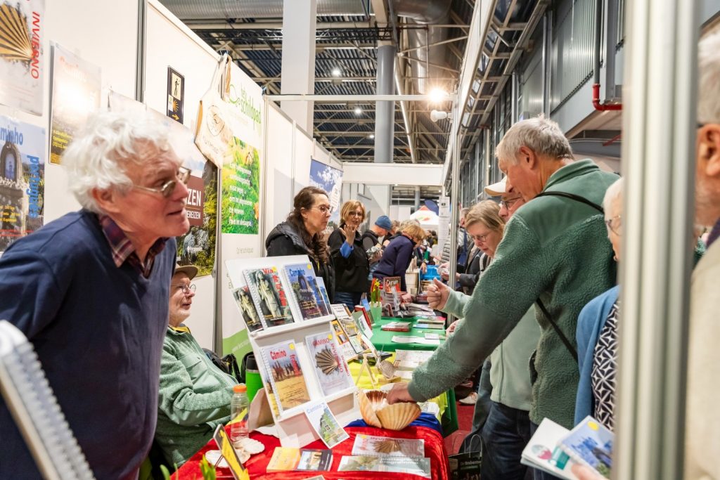 Drukte in de verzamelpaviljoens